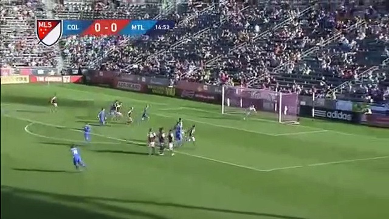 Frikikten müthiş gol!