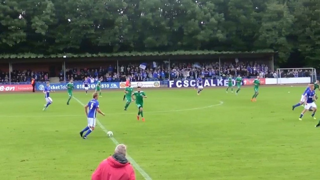 Vor voller Hütte: Schalkes U 23 gibt Vollgas