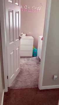 Ce bébé s'échappe de son lit façon taulard... evasion réussie