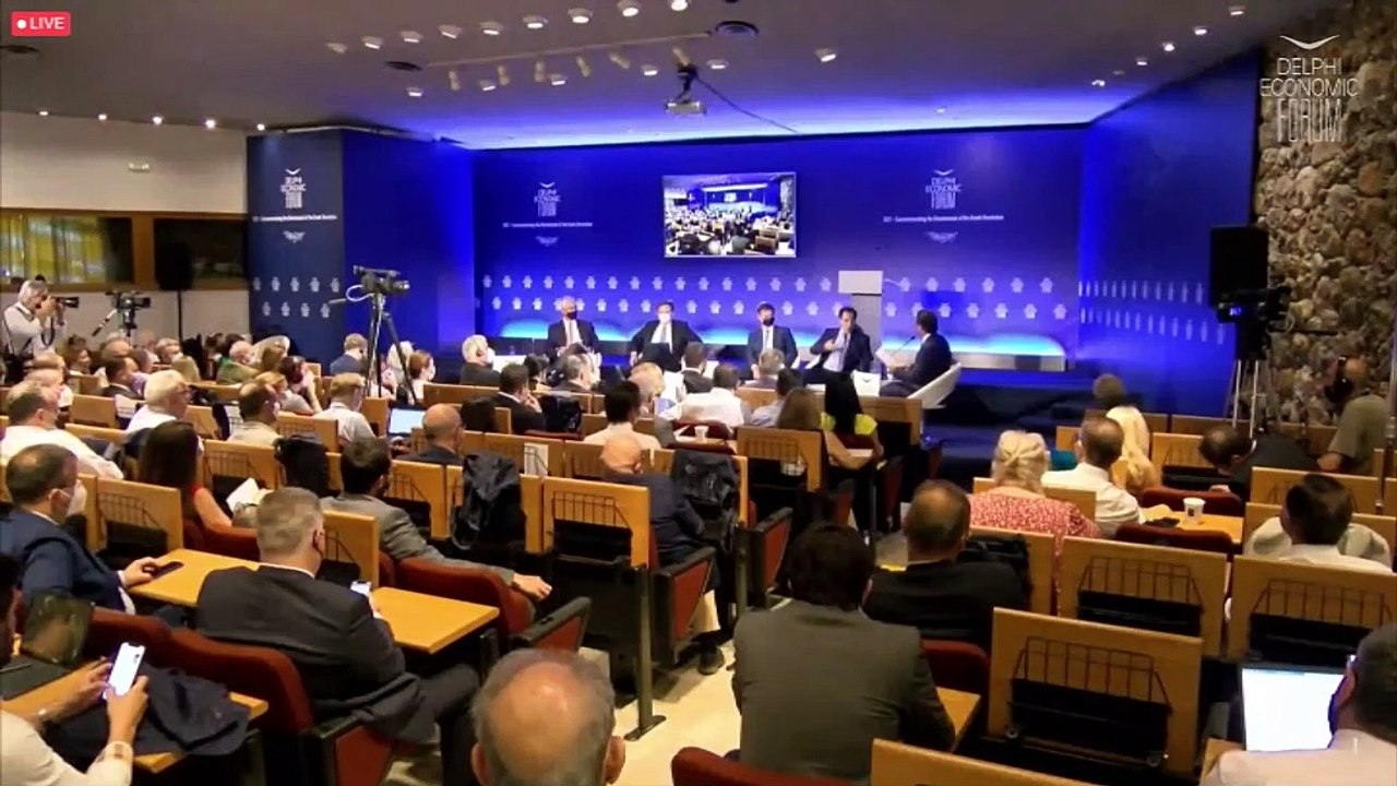 Γεωργιάδης και Σκρέκας εναντίον Φάνη Σπανού για τις αντιδράσεις στα αιολικά