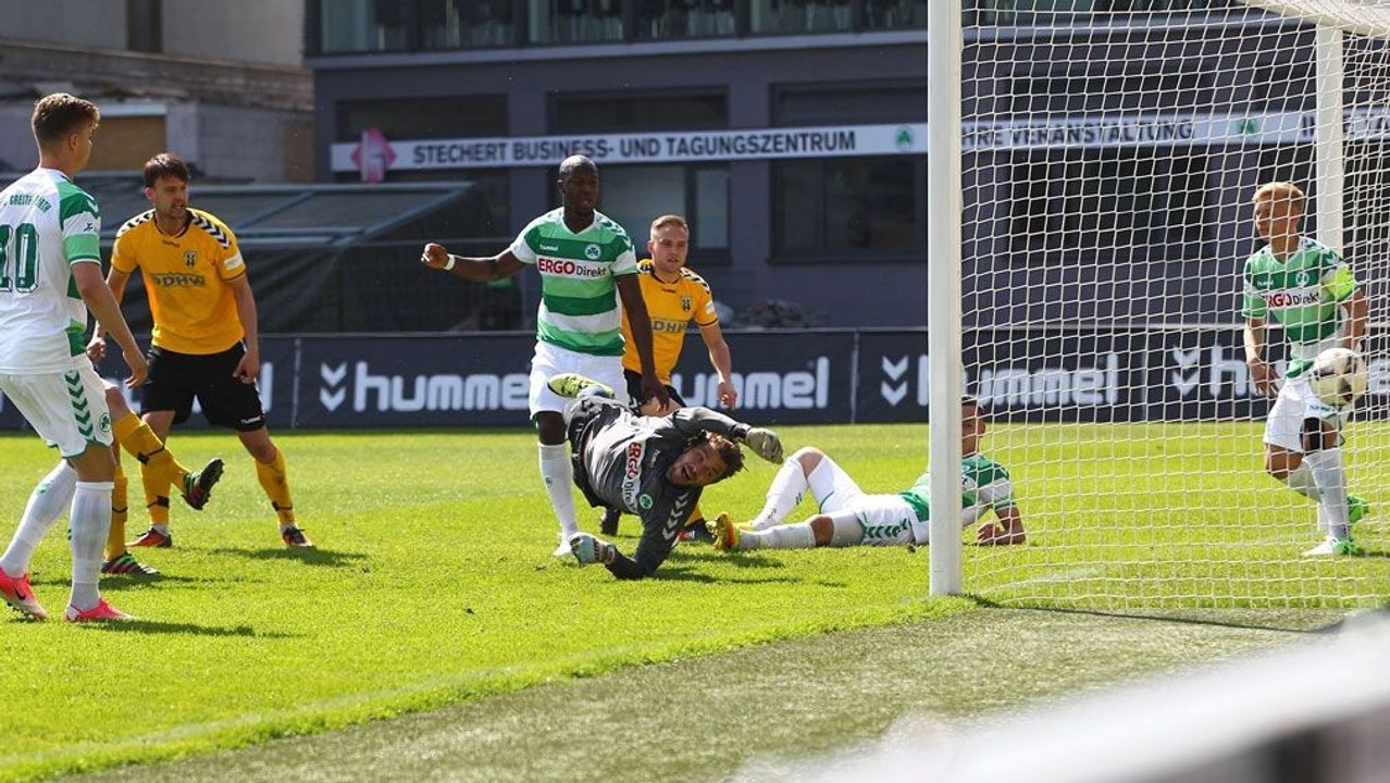 Spektakel im Ronhof: Hof bringt Fürth 'an die Grenzen'