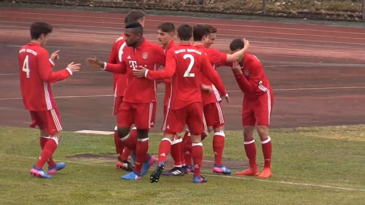 Bayern siegt deutlich - Frankfurt chancenlos