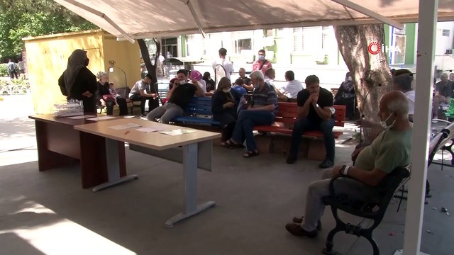 İBB’nin ücretsiz ulaşım hakkını kaldırmasına sağlık çalışanlarından tepki