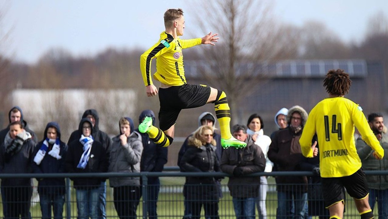 Revierderby: Bruun Larsens Doppelpack entscheidet