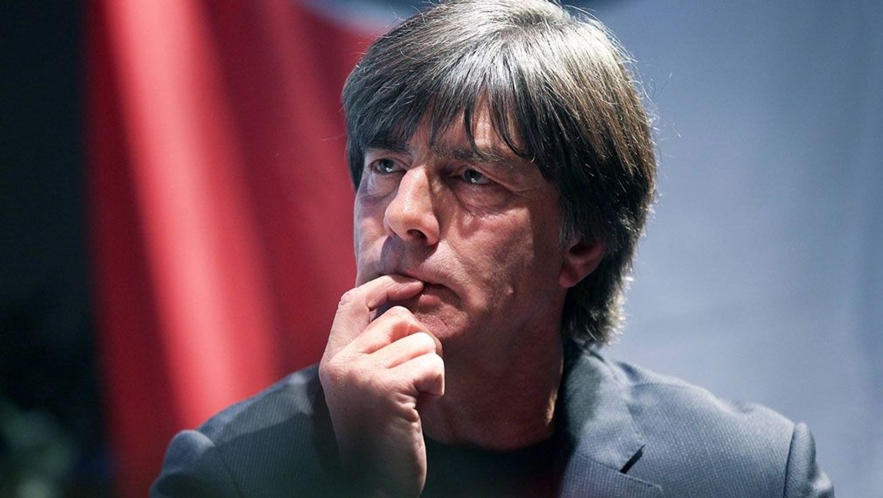 Löw kritisiert die BVB-Verantwortlichen