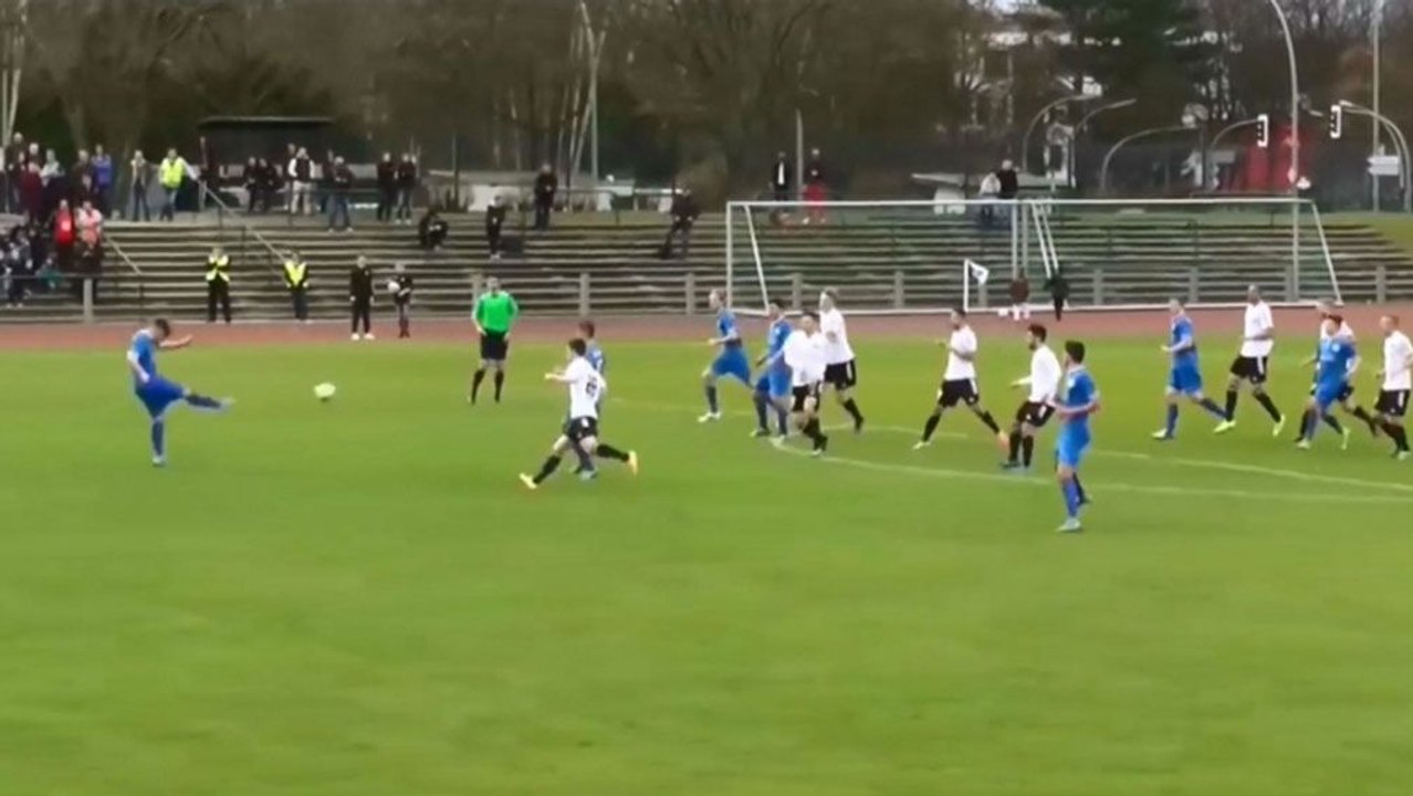 Perfekt getroffen: Volley aus der Distanz