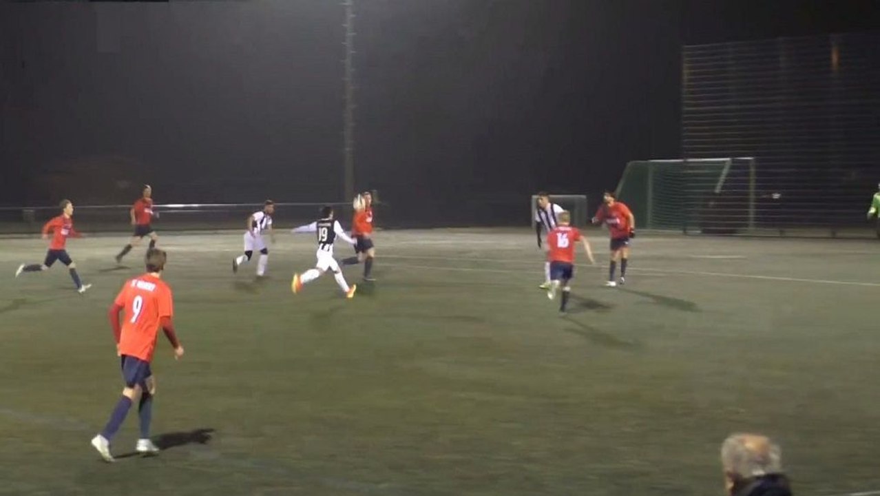 Perfekt getroffen! Unhaltbarer Volleytreffer