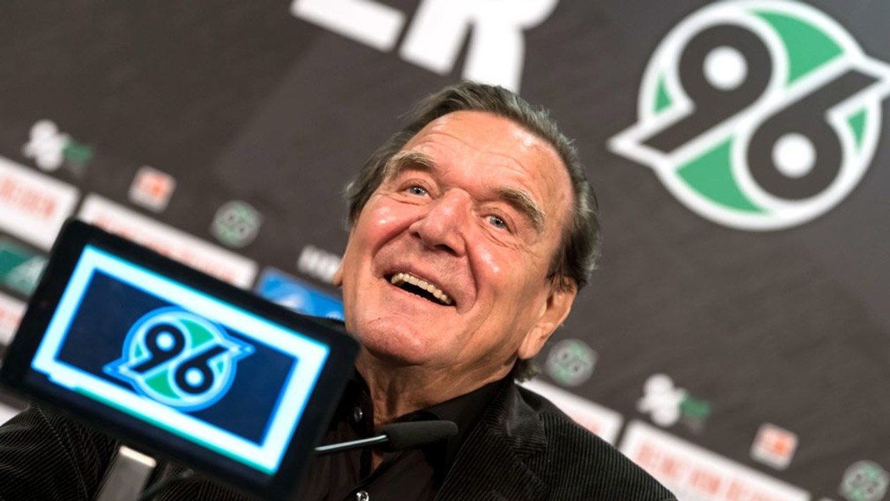 'Geht um Aufsicht und Rat': Schröder-Show bei 96