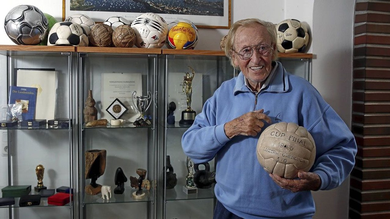 Außenminister Gutendorf: 'Ich sehe, wenn ein fauler Hund im Training ist!'