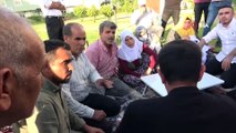 HDP önündeki evlat nöbeti tutan ailelerden CHP’ye sert tepki