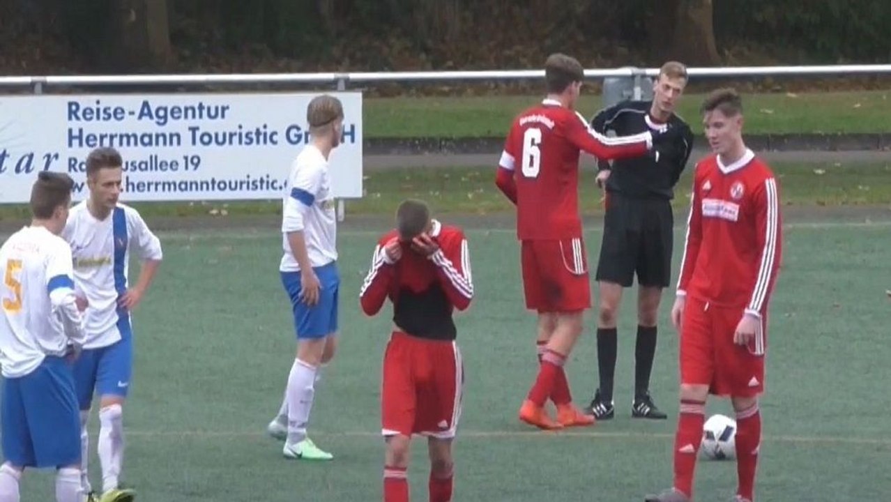 Ampelkarte und Pfostentreffer im U-19-Derby