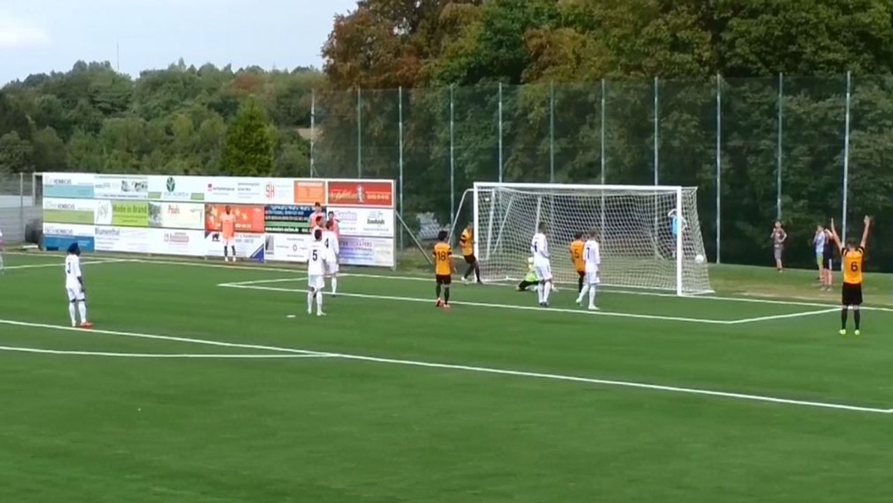 Fantastischer Freistoß von Fukuhara