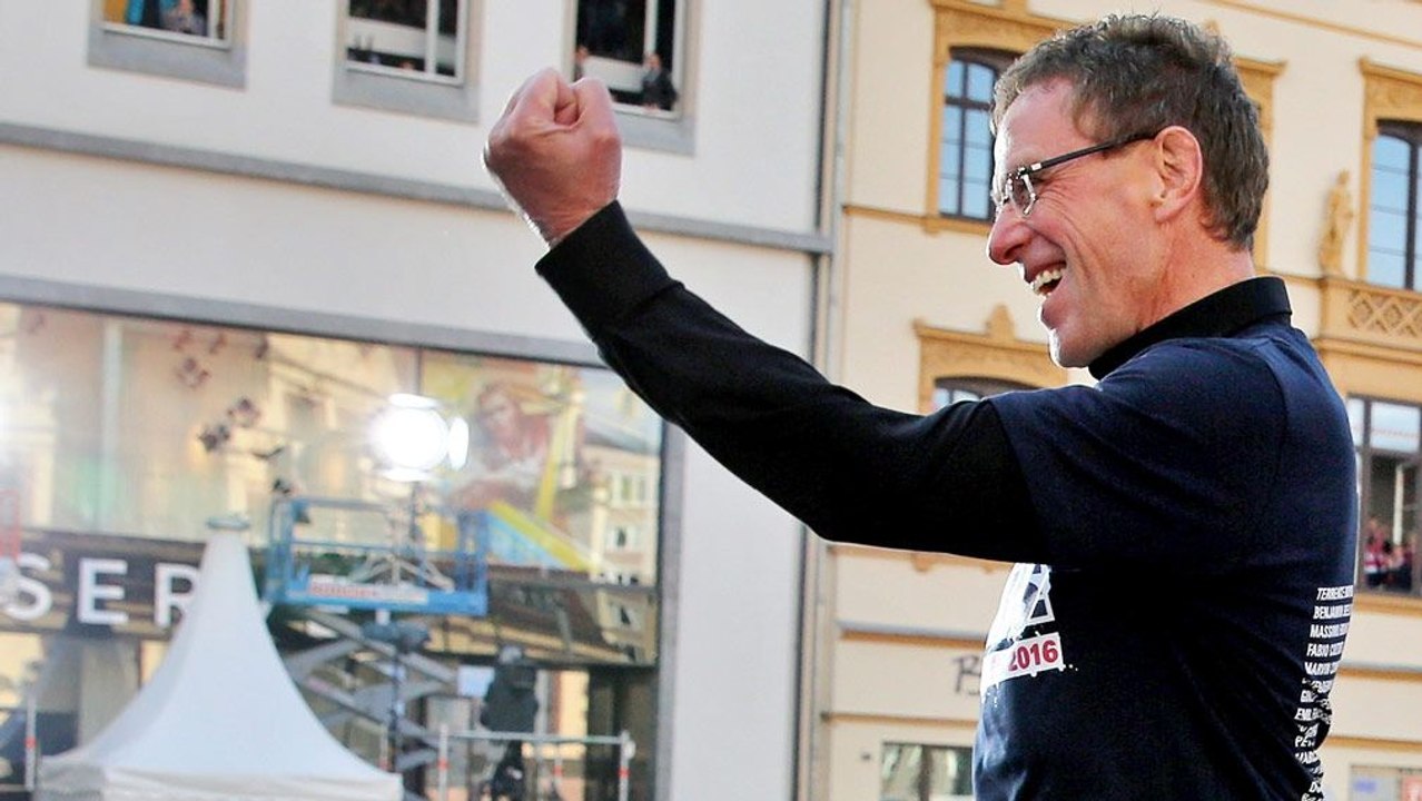 Leipzig feiert RB - Rockband Silly sorgt für Eklat