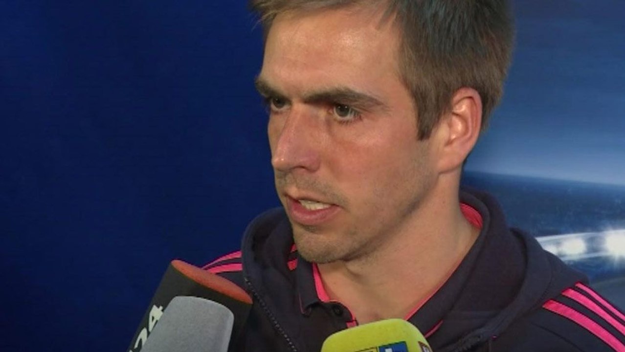 Lahm: 'Man hätte den Platz wässern müssen'