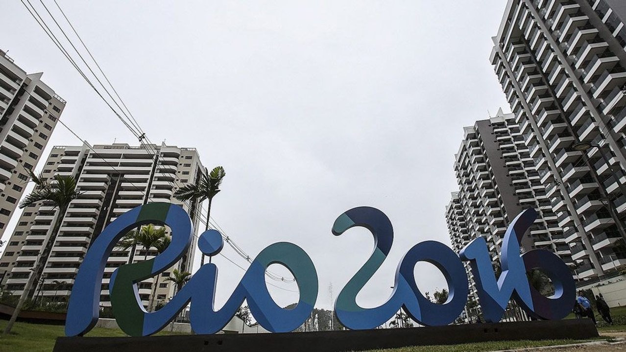 Akute Baumängel - Streit ums Olympische Dorf