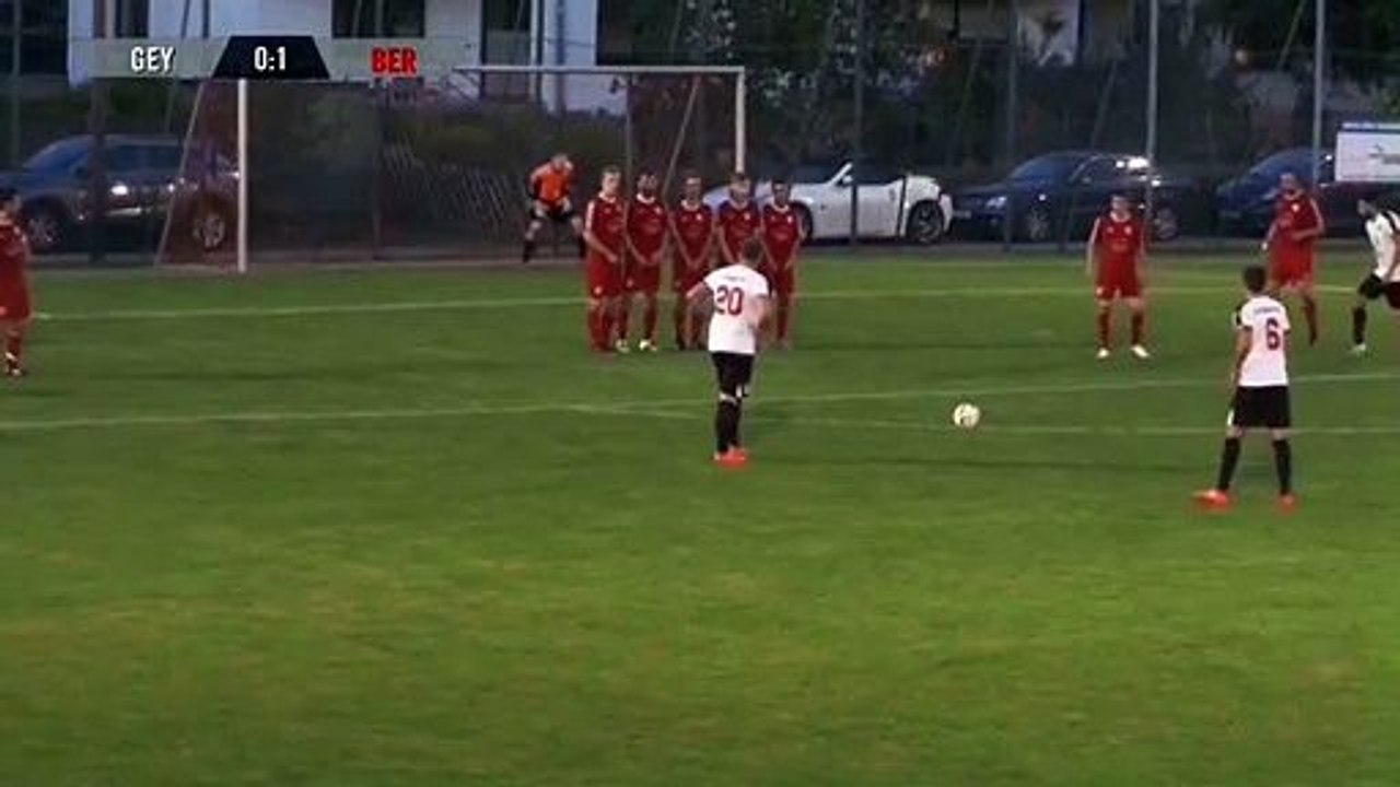 Beim Freistoß den Torhüter verladen