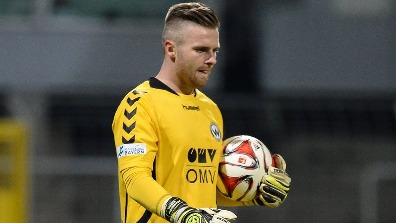 Torhüter im Fokus: Patzer und Wechsel in Burghausen