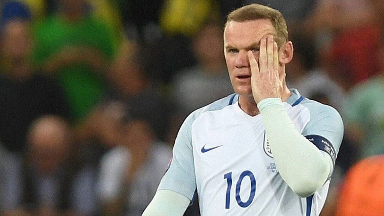 England am Boden - Zu klein für einen Fußballzwerg