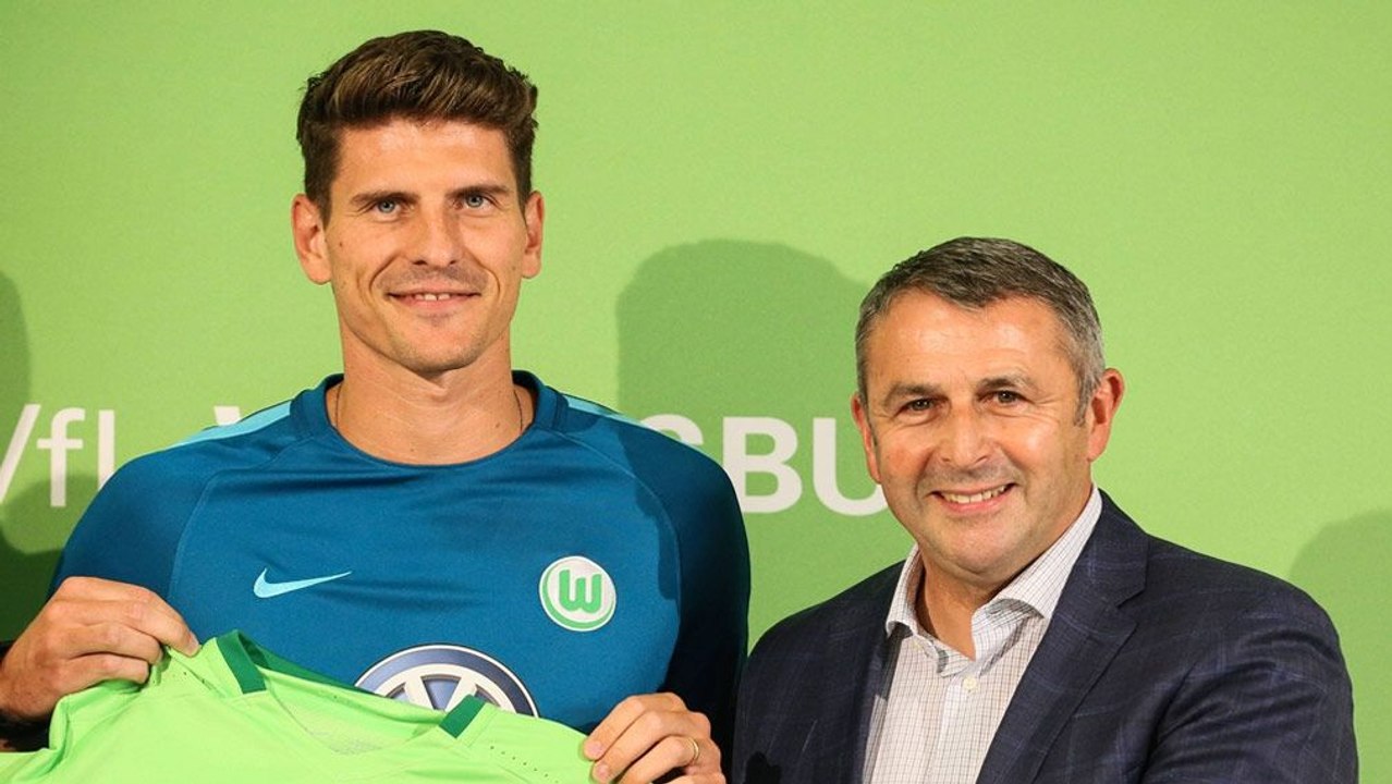 Wolfsburgs Signal - Mario Gomez als Werbeträger