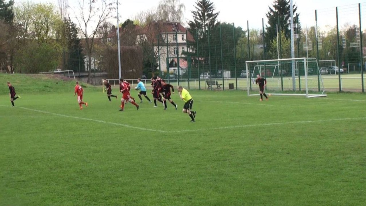 Kopfballungeheuer 2.0 - Pannentor in der Kreisliga