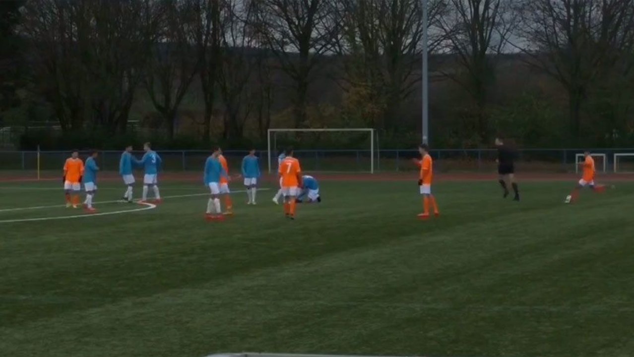 Freches Freistoßtor mit Ansage