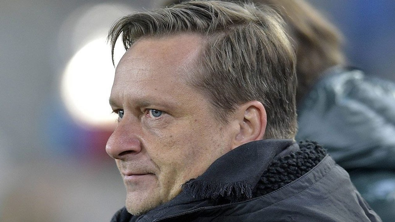 Heldts fieberhafte Suche nach einem Höwedes-Ersatz