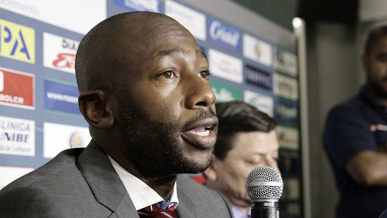 Wilde Prügelei mit Costa Ricas Trainer Wanchope