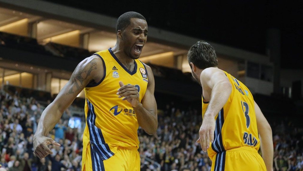 Alba lässt aufhorchen