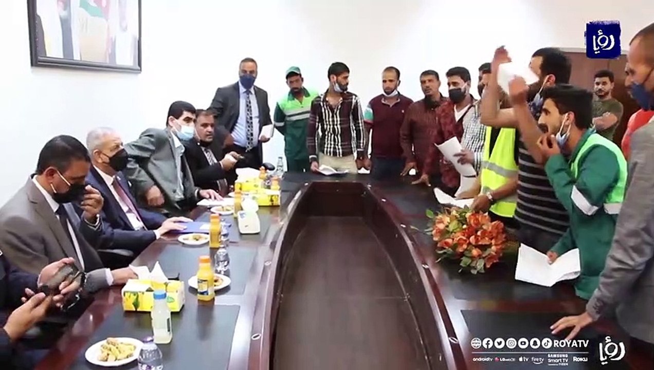 وزير الإدارة المحلية يستمع الى احتياجات البلديات في الطفيلة