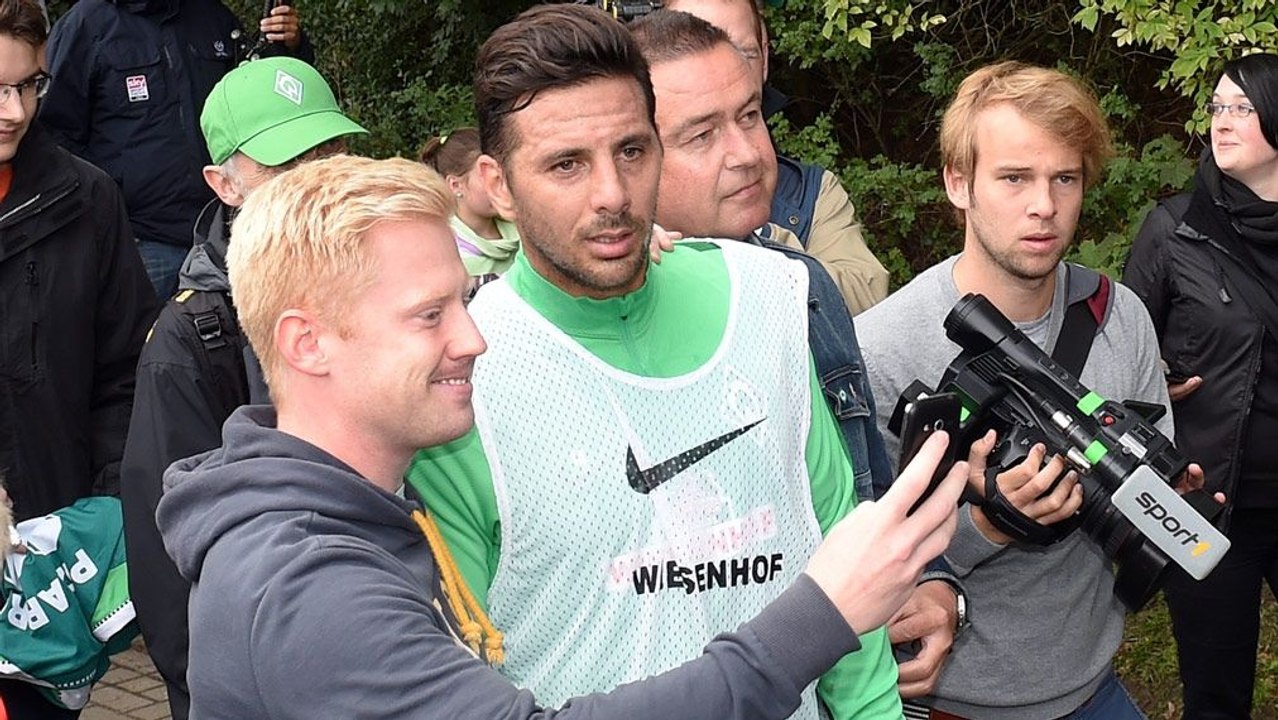 Der Pizarro-Hype - 600 Fans beim ersten Training
