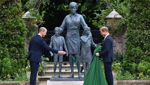 Prince William and Harry Unveil Princess Diana Statue at Kensington Palace | THR News