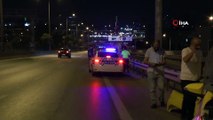 Kadıköy’de makas atan otomobil ticari taksiye çarptı, sürücü aracı bırakıp kaçtı
