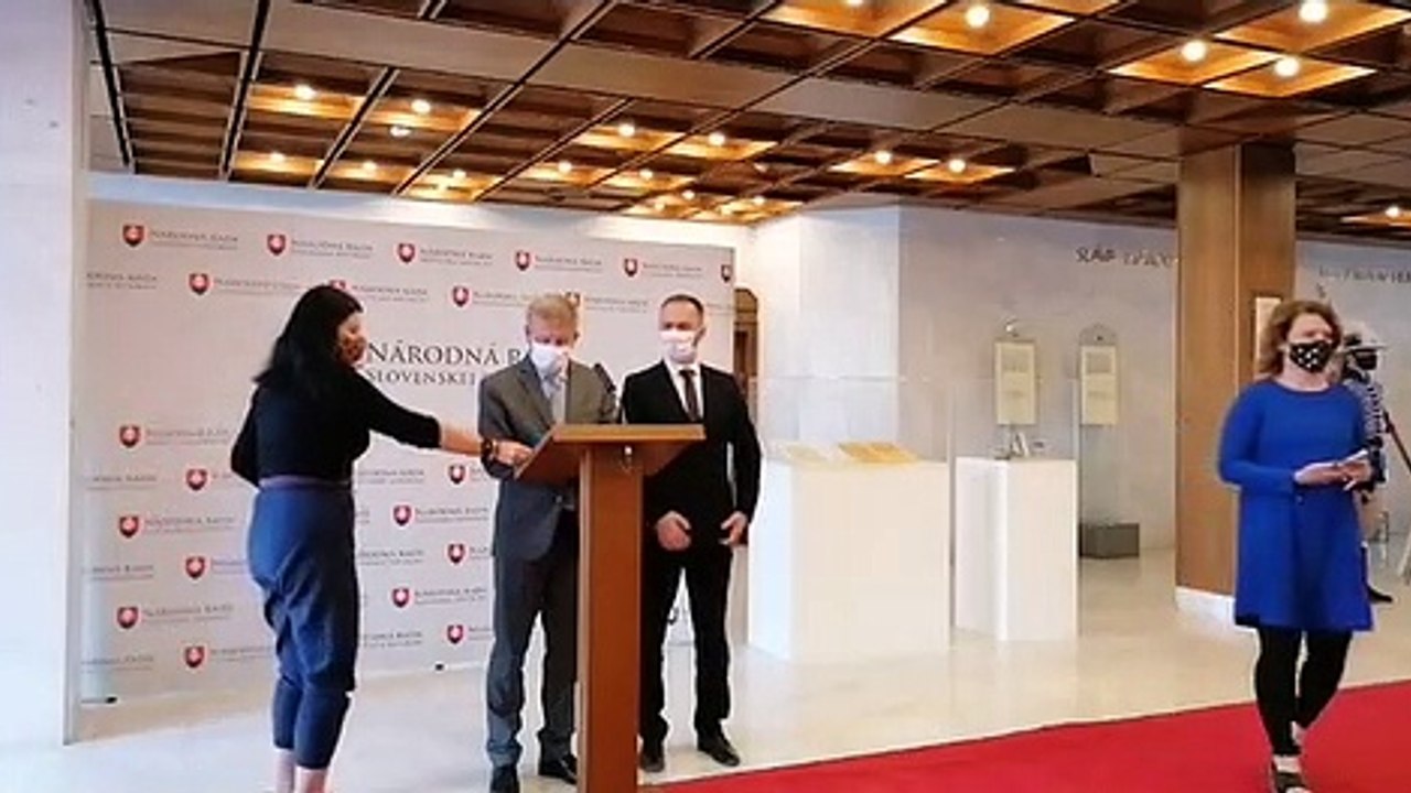 ZÁZNAM: Brífing ministra V. Lengvarskeho