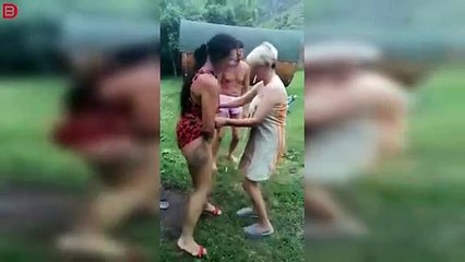 Te panja om je badpak nog te snappen