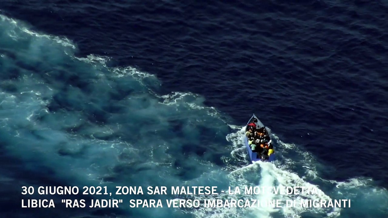 Malta, motovedetta libica sconfina dalla zona Sar e spara a barca di migranti