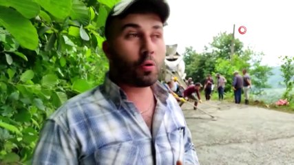 Köyün gençleri 'Her şeyi devletten beklememek lazım' dediler, yayla yollarına kendileri beton döktüler