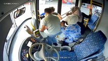 Otobüste seyir halindeyken yangın çıktı! Şoförün dikkati faciayı önledi