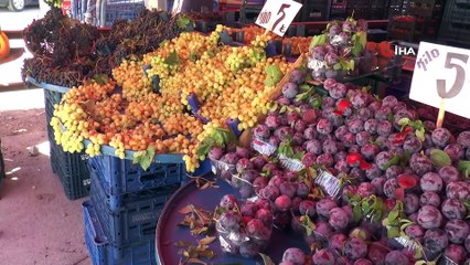 Bu yaz pazarda çileğin fiyatı düşmedi