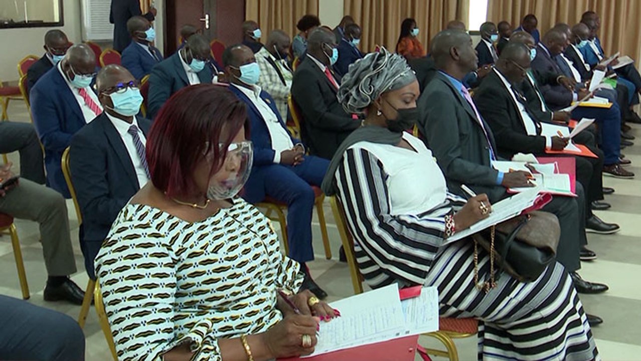 Des députés instruits sur la circulation des armes légères