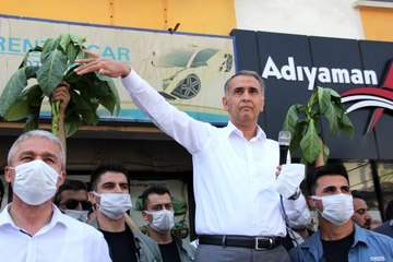 Vali konuştu, tütün eylemcileri dağıldı