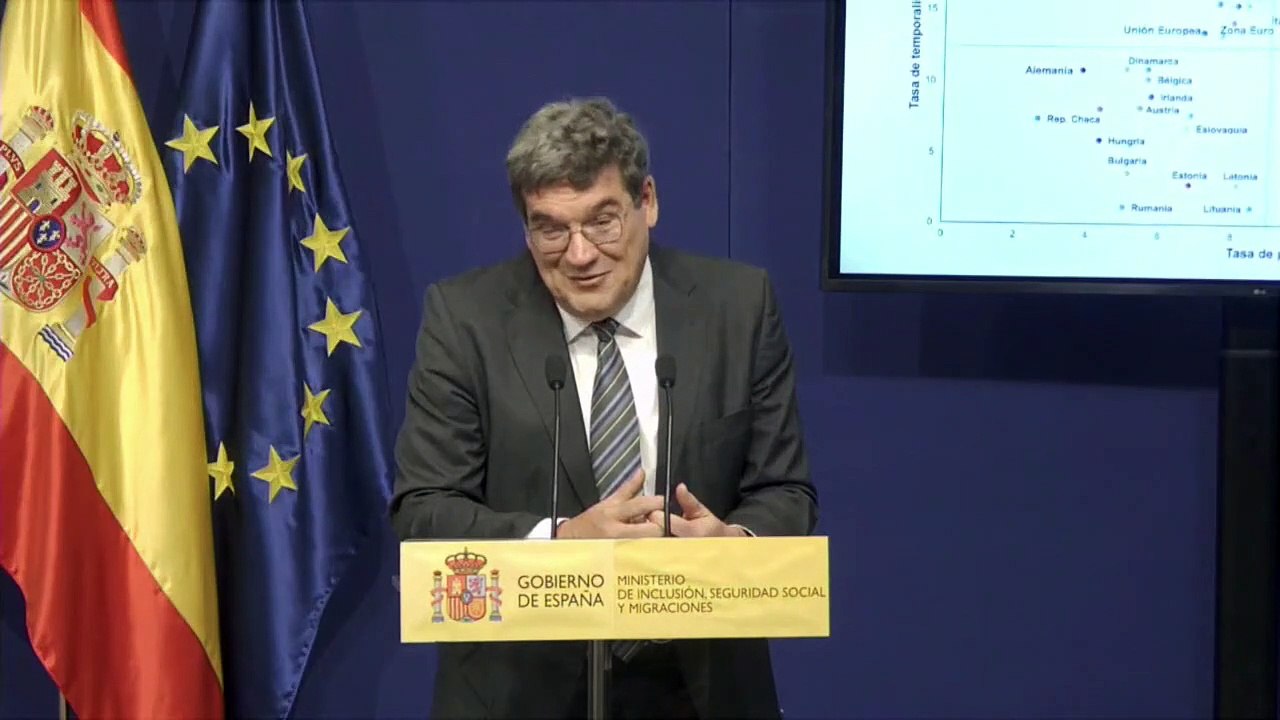 Escrivá matiza sus palabras sobre el "ajuste" en la pensión de los 'baby boomers'