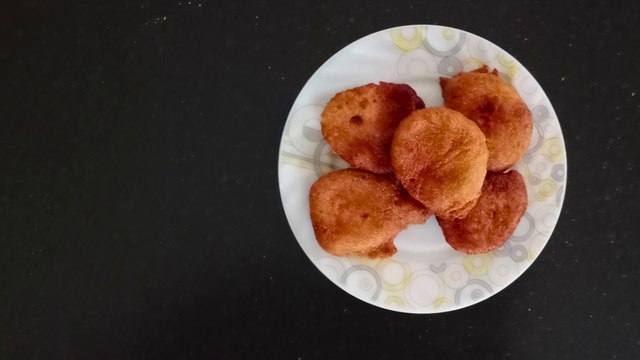Only 4 ingredients! Sweet Rava (Sooji) Appam with English caption | Semolina Appam| Dare Lazy