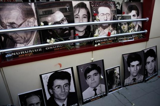 Sivas olaylarında hayatını kaybedenler anılıyor (2)