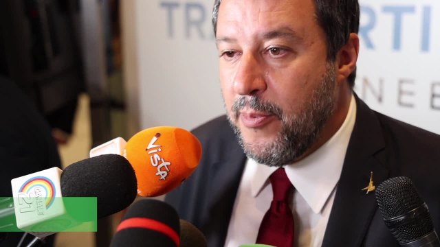 Violenze carcere, Salvini: No ai numeri identificativi sugli agenti