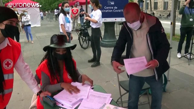 Во Франции обсуждают вопрос об обязательной вакцинации медиков