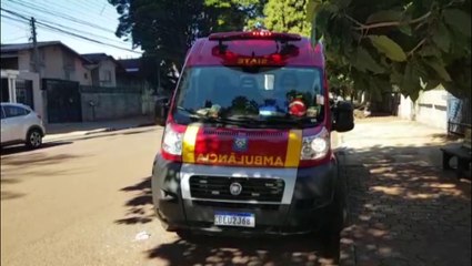 Idosa sofre luxação no fêmur após cair da própria altura, na Rua Presidente Bernardes