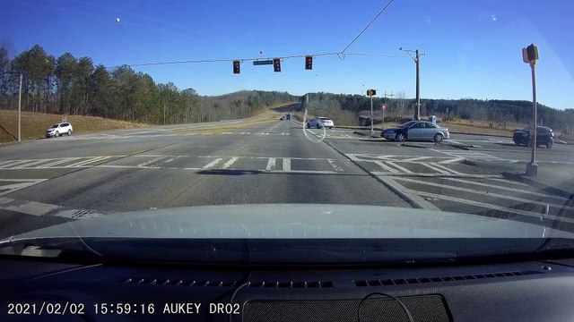 Car crashed by a truck in Pickens County, Georgia - Witness Dashcam