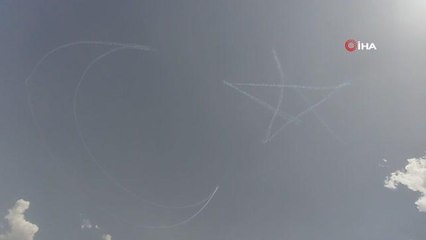 Türk yıldızlarından Çorum semalarına ay yıldız