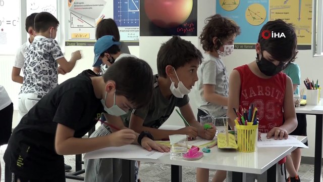 Çocuklar matematiği eğlenerek, dokunarak ve müzik eşliğinde öğrendi