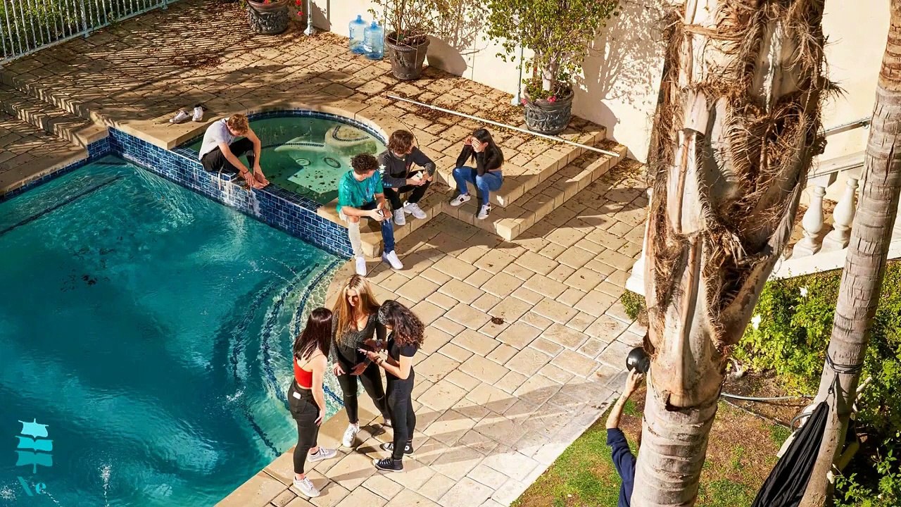 Addison Rae House Tour 2021 _ The 3 Mil LA Mansion of Addison Rae